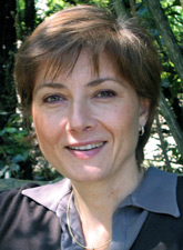 Isabelle Napolitano, consultant, formateur, réalisateur de vidéos, accompagne les entreprises dans la réflexion créative, la dynamique d’innovation et les échanges collaboratifs.